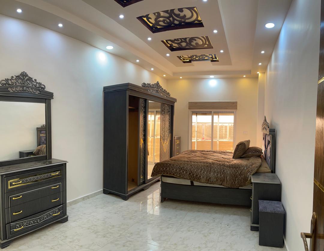 (Hariri (Building eight