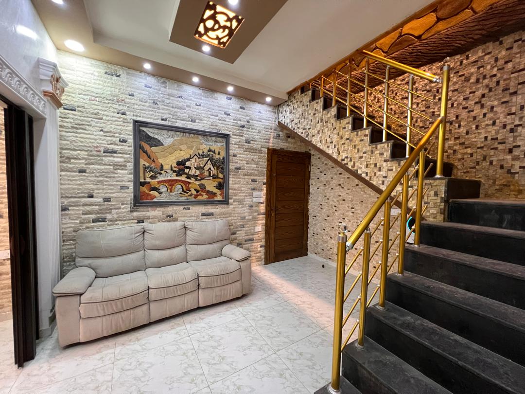 (Hariri (Building eight